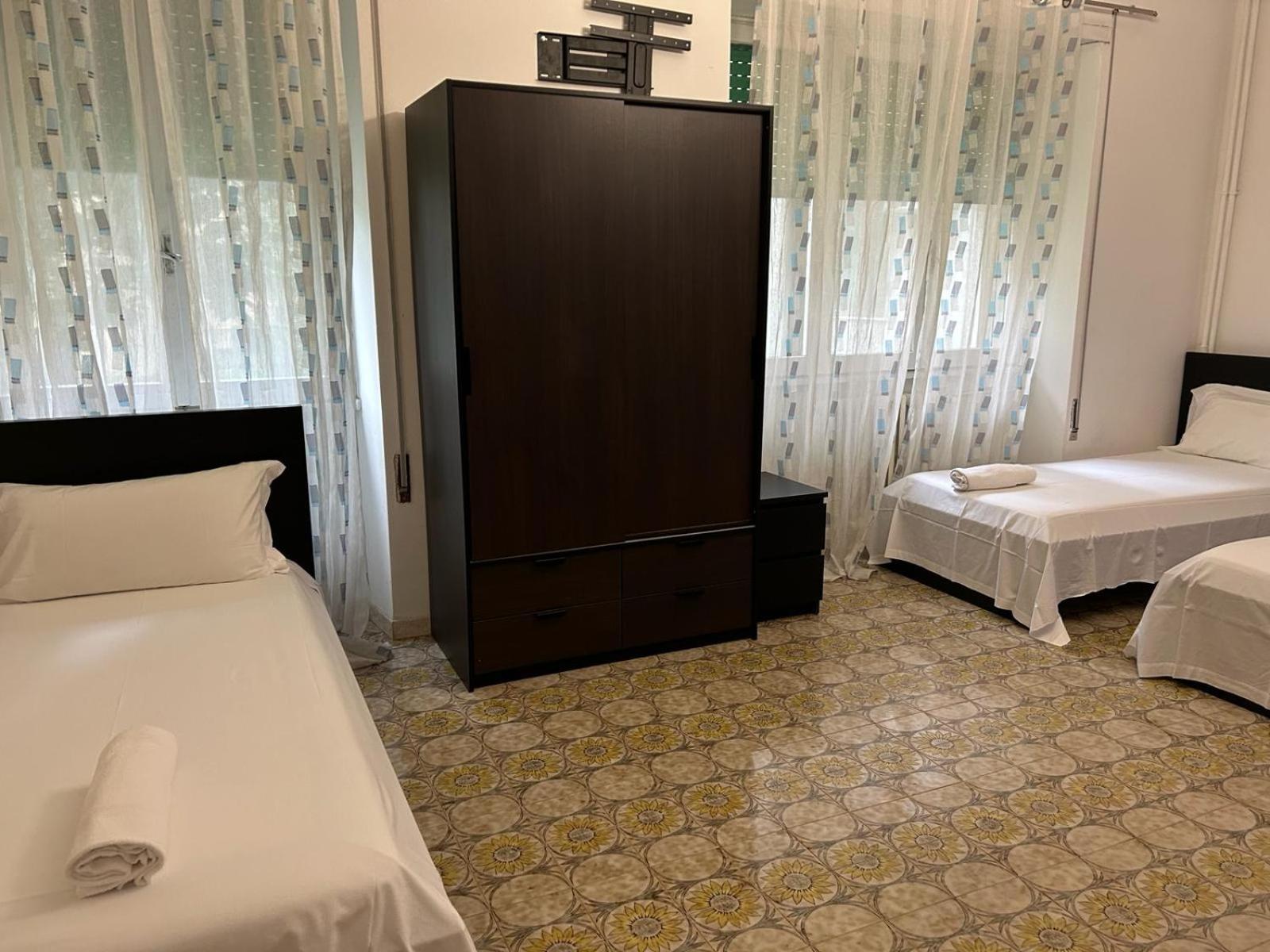 Gasthof Venice Night 25